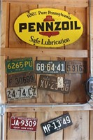 Pennzoil metal sign, Vintage License Plates