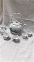 Teapot with 6 cups