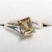 $160 Silver Citrine Ring (Size 8) (app 3.5g)
