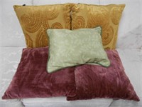 5 Throw pillows. 2 are Pier 1 matching gold color