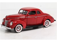 Danbury Mint 1940 Ford Deluxe Coupe Diecast Car