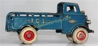 VINTAGE ARCADE CAST IRON ICE DELIVERY TRUCK - CIRC