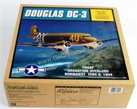 NEW, IN THE BOX ERTL COLLECTIBLES DOUGLAS DC-3