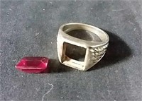 10k yellow gold ruby ring - needs repair