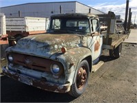 1956 FORD F-600 Flatbed Truck (Project)