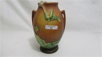 Roseville Thornapple 8" vase