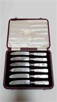 MOTHER OF PEARL HANDLED LUNCHEON KNIVES IN CASE