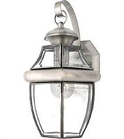 1 LIGHT OUTDOOR WALL LANTERN