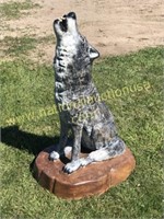 Life Size Howling Grey Wolf Statue.