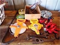 Hand Tools - Tie Down Straps - Saw Blade Clock