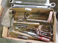 Box w/misc antiquish snips, hammers & other items