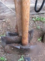 Split maul, single blade axe, straight axe