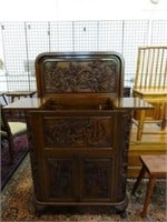 HEAVILY CARVED CHINESE BAR CABINET