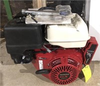 Honda GX 390 has engine, new with books, electric