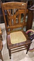 Oak cane seat chair, (1061)