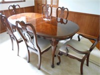 Lexington Cherry Wood Table with 1 Leaf & 6 Chairs
