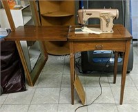 Vintage Viking Sewing Machine in Case