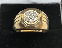 H304 10KT YELLOW GOLD DIAMOND RING SEE PICTURES