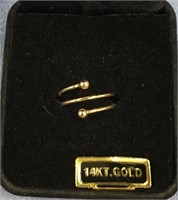 14kt Gold ladies ring