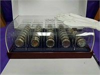 Collection of US golden Presidential dollar coins