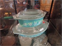 2 Pyrex Dishes with Lids, Turquoise
