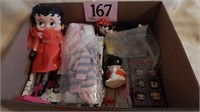 BOX OF ASSORTED BETTY BOOP COLLECTIBLES