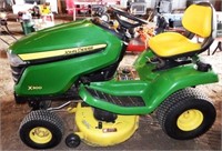 John Deere X300 Riding Lawn Tractor
