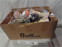 Box of China & Glass Pieces