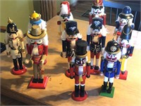 11pc Wooden nutcracker figurines