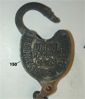 UNION PACIFIC padlock & 2 UNION PACIFIC keys