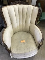 Round Wing Chair
