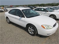 2004 Ford Taurus