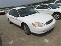 2000 Ford Taurus