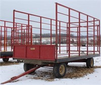 Farmco 18’ steel side bale wagon