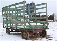 16’ wood side bale wagon
