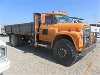 1971 International Loadstar 1700 Dump Truck