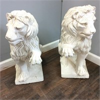 PAIR OF LION STATUES 2 FOOT HEIGHT