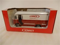 LENNOX HOME COMFORT 1961 DIVCO MODEL 70 VAN/ BOX