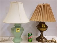 2 LAMPS GREEN AND BRASS LAMP WITH PULL CHAIN