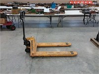 Komatsu  Liftrite 5500 lb pallet jack