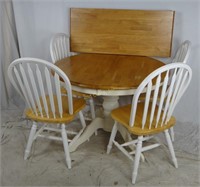 Modern Solid Wood 4 Chair Round Table W/ Leaf