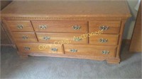 Vaughan Bassett Oak Dresser (8) Drawers 64" x