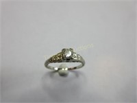 Diamond and 18K gold ring