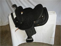 Bighorn 598 Black Leather Saddle with Stir-ups