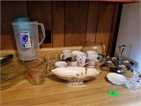 KITCHEN LOT-- PYREX, MEASURING CUP, WATERFORD MAR