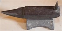 Small anvil -approx 10 lbs- 11" long x 2.25" wide