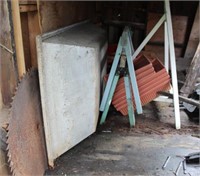 Contents of this shed including sawbuck w/