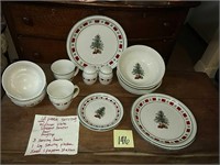 Country Crock Christmas dishes, 12 piece setting