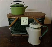 Coffee pot, tea pot, picnic basket