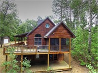 Lakefront Lodge Retreat